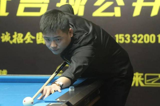 以她无与伦 以她无与伦